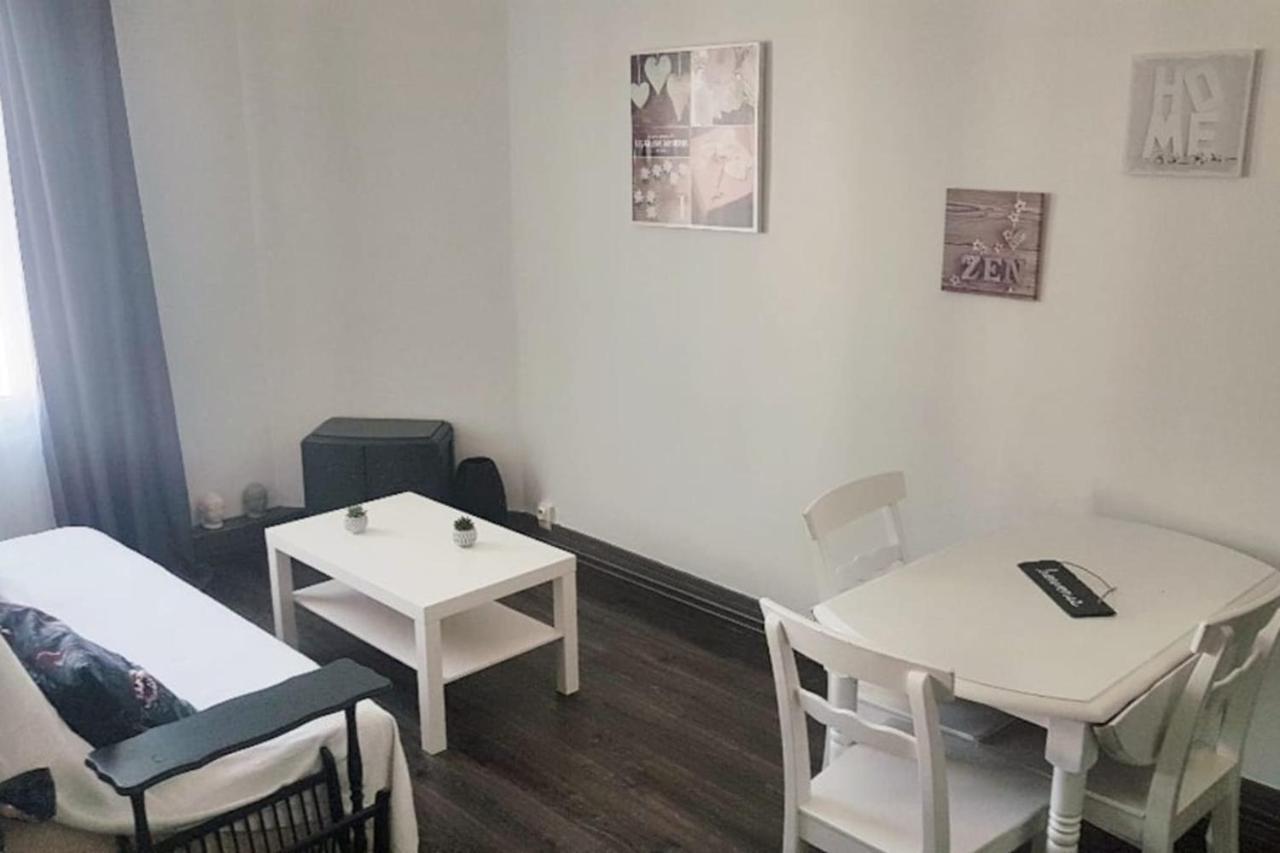 Charmant Type 2 Proche Gare Apartamento Tours Exterior foto